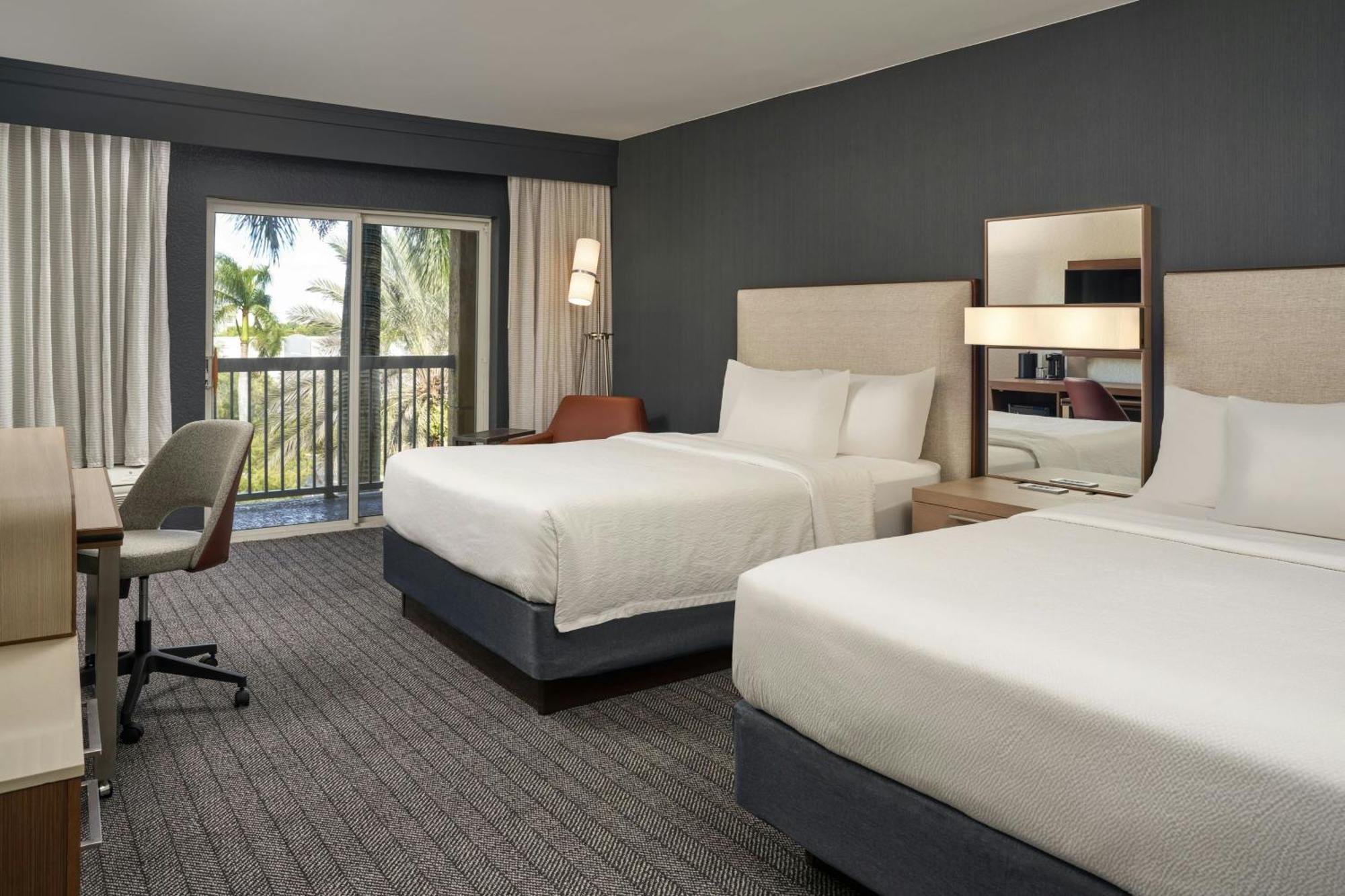 Courtyard By Marriott Fort Lauderdale Weston Bagian luar foto